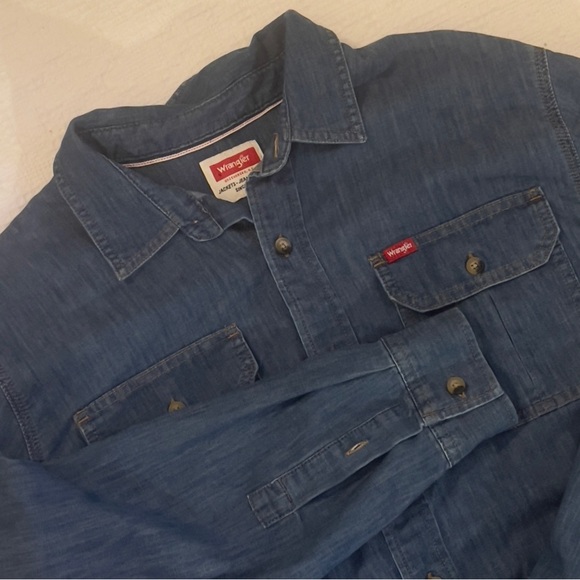 Wrangler Denim Button Down Western Shirt Men’s Large Y2K Retro Style - Picture 1 of 6